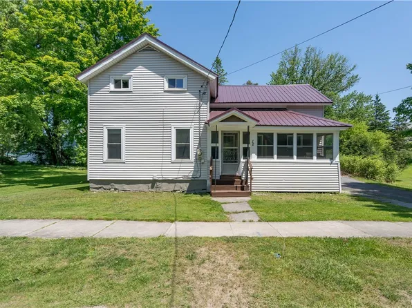 12 Stone St, Carthage, NY 13619