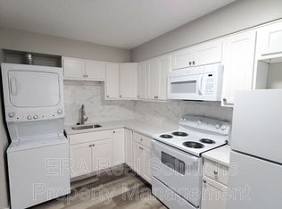 382 S Hague Ave #B, Columbus, OH 43204