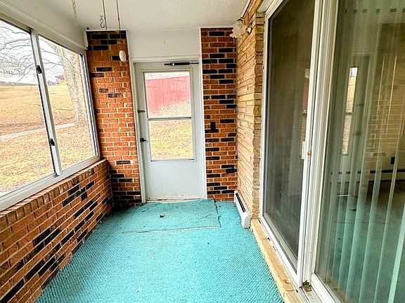 4th image of 20 Canterbury School Rd