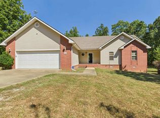 85 Tohatchi Dr, Cherokee Village, AR 72529
