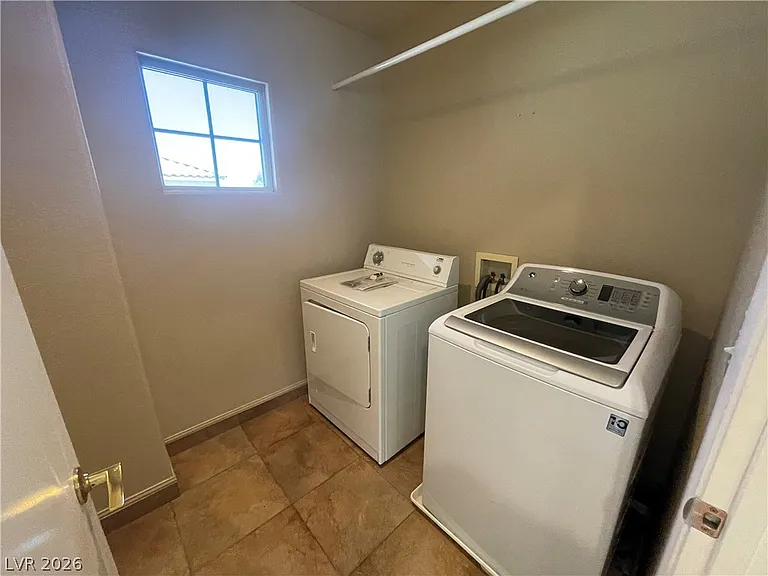 5947 Silver Trace Ct — Photo 22