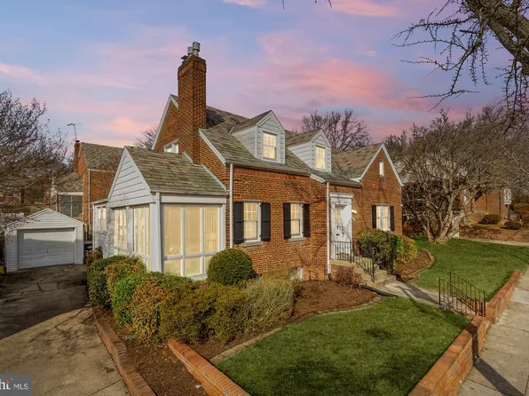 3918 17th Pl NE, Washington, DC 20018