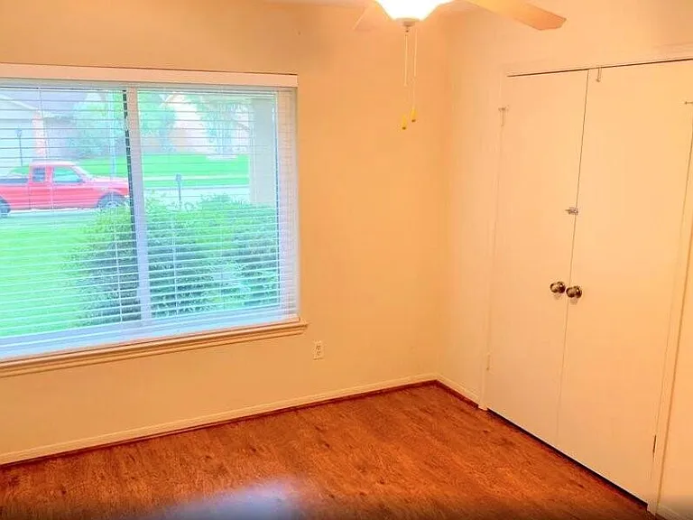 15343 Mondrian Dr — Photo 9