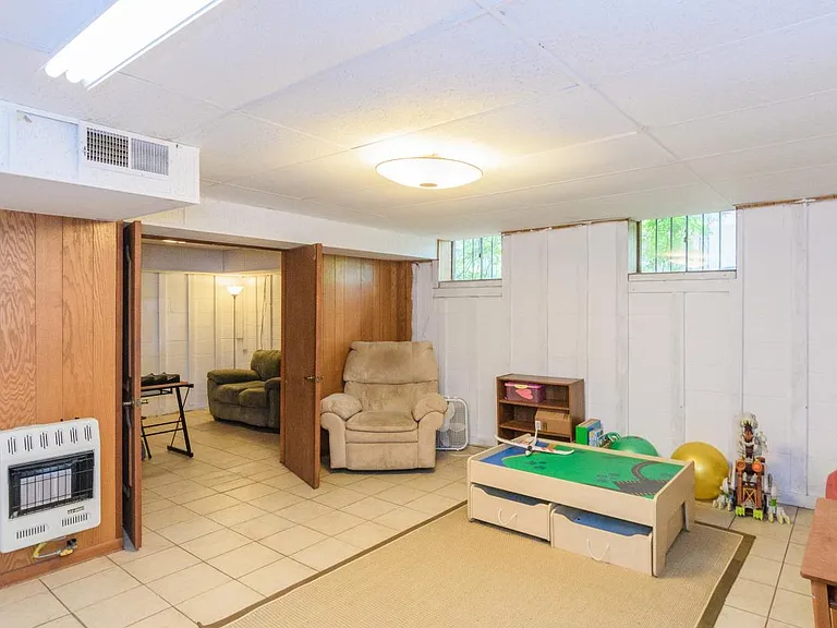 basement game room
