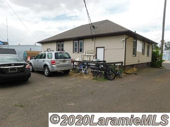 4th image of 208 Clark St