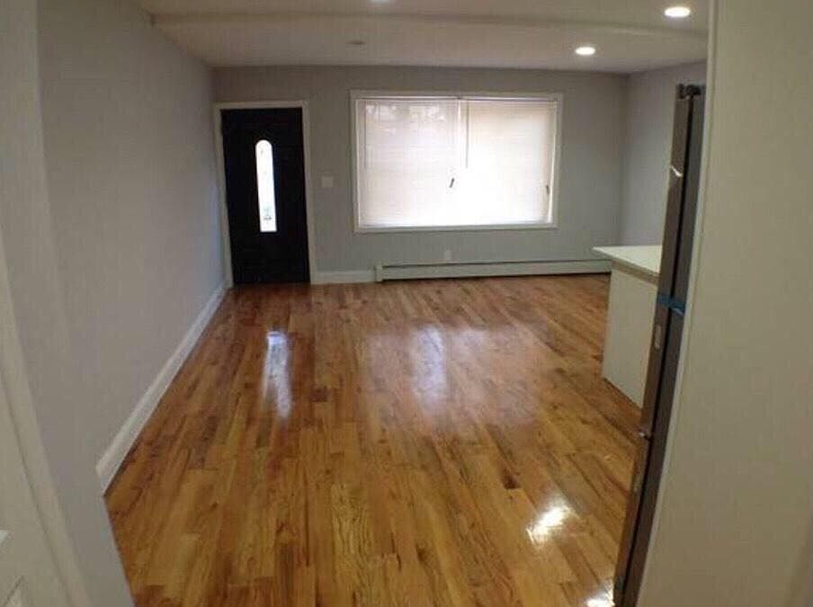 2nd image of 8418 109th Ave Floor 2