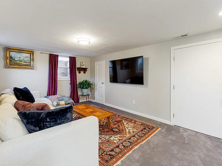 3947 Haddon Rd — Photo 30