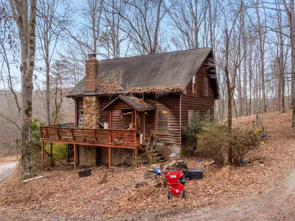 149 Sweet Gum Dr, Pickens, SC 29671