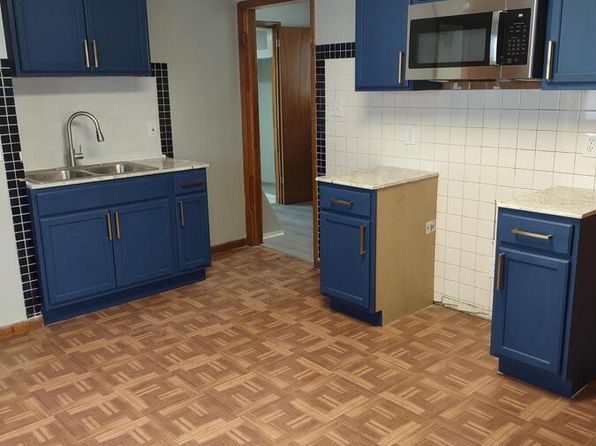 72 Reservation St #2