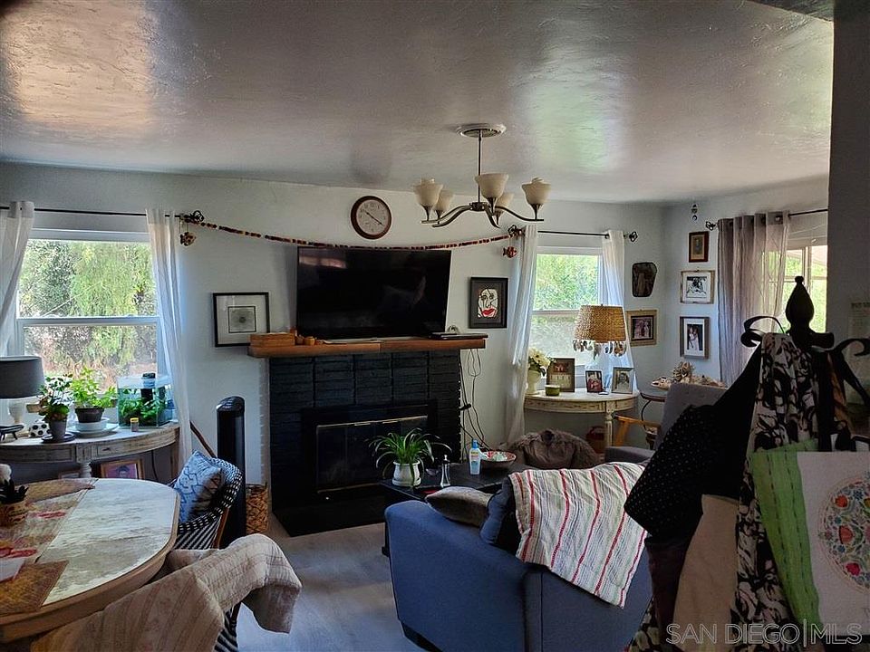 2nd image of 2384 Sunset Dr