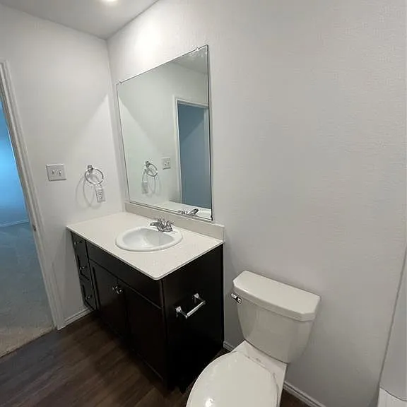 607 Cochran Dr — Photo 5