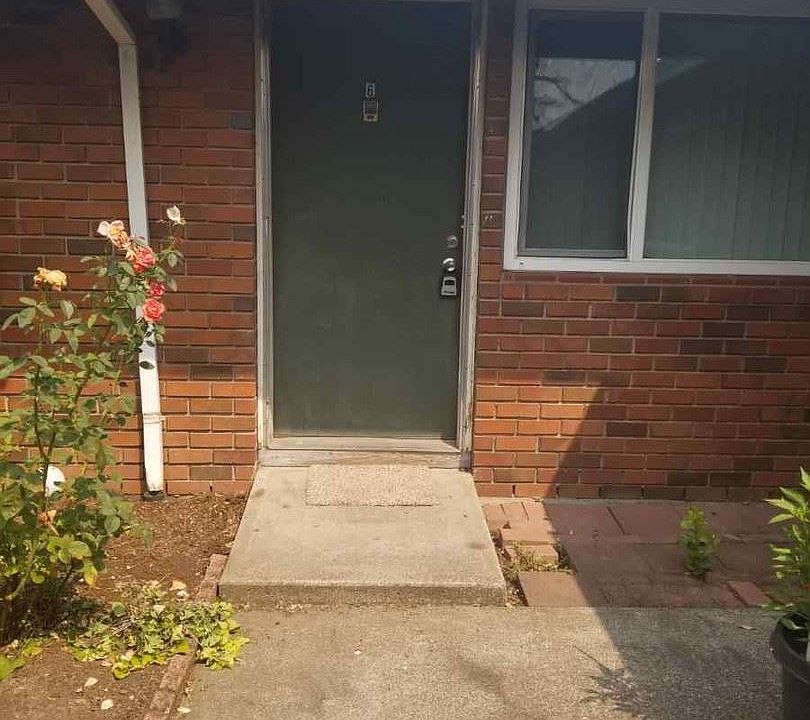 1st image of 834 SE 10th Ave APT 6