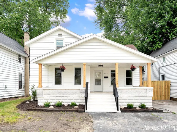 1050 Broadway Ave NW, Grand Rapids, MI 49504