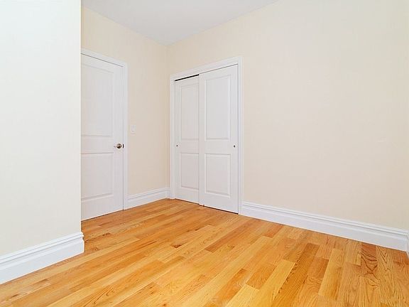4th image of 275 Mott St APT 3R