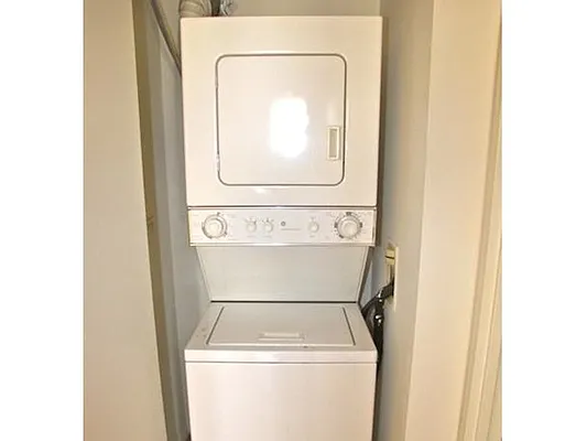 Rented by Mirador Real Estate | media 4