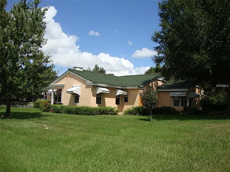 2nd image of 1160 Circle Dr