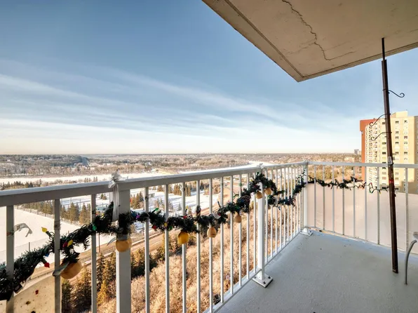12141 Jasper Ave NW #1107, Edmonton, AB T5N 3X8