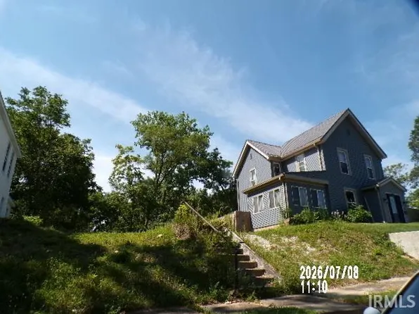 705 W 7th St, Marion, IN 46953