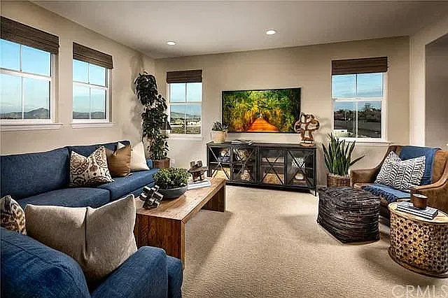 4 bed, 3.5 bath, 2842 sqft, $4,250 — Photo 4