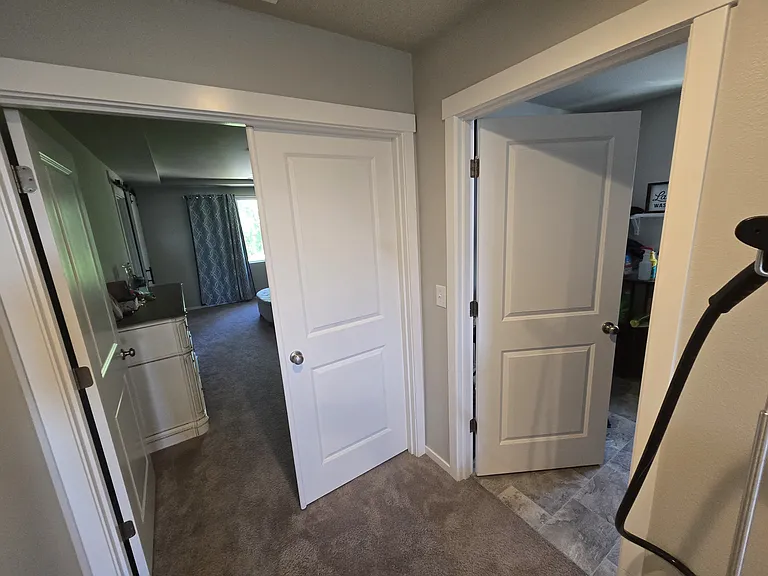 9424 N Alder St — Photo 22
