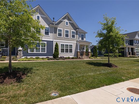 2nd image of 224 Lauradell Rd