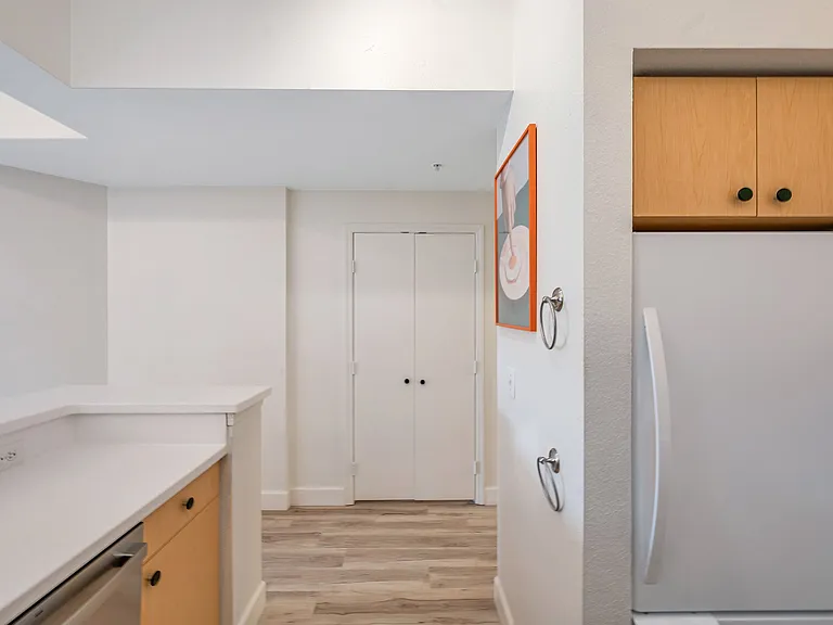100 4th Ave S #424 — Photo 10