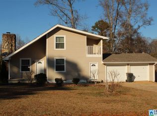 1519 Lakewood St, Weaver, AL 36277
