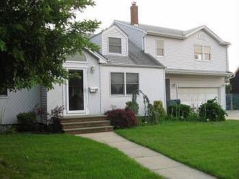 1st image of 18 Jackson Pl