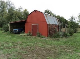 11824 E Beal Rd, Mount Vernon, IL 62864