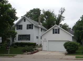 406 W Main St, Belleville, WI 53508