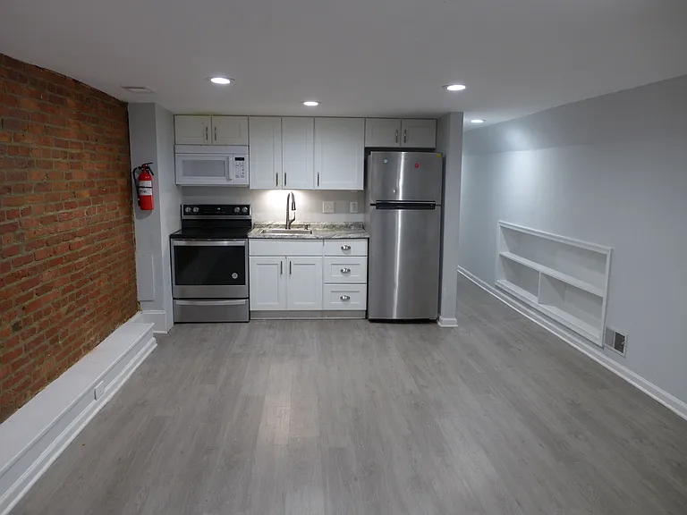 1719 Saint Paul St #B — Photo 3
