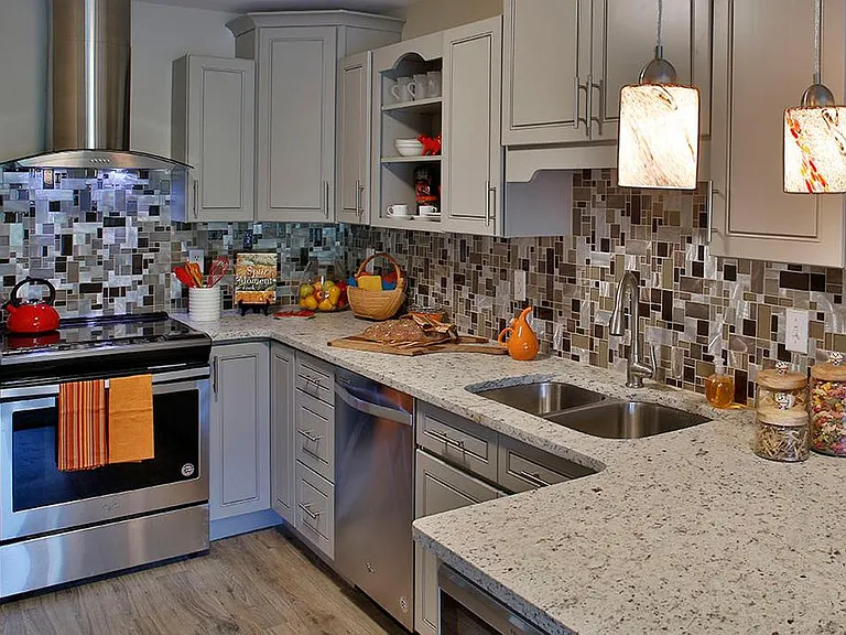 5240 S Shalom Park Cir — Photo 29