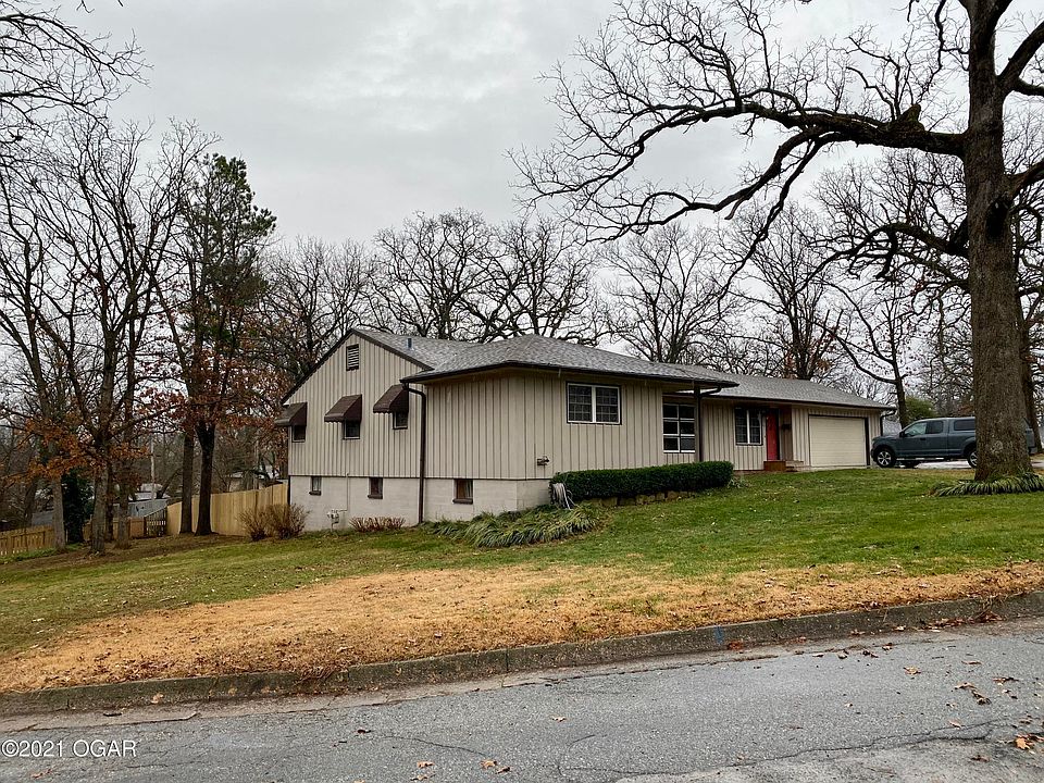 1st image of 810 Briarwood Ln