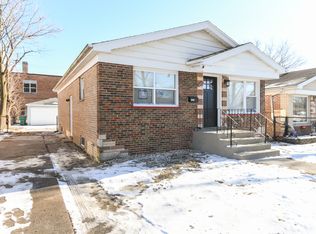 15521 6th Ave, Phoenix, IL 60426