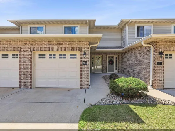 1300 Alpine Dr Unit 204, Green Bay, WI 54311