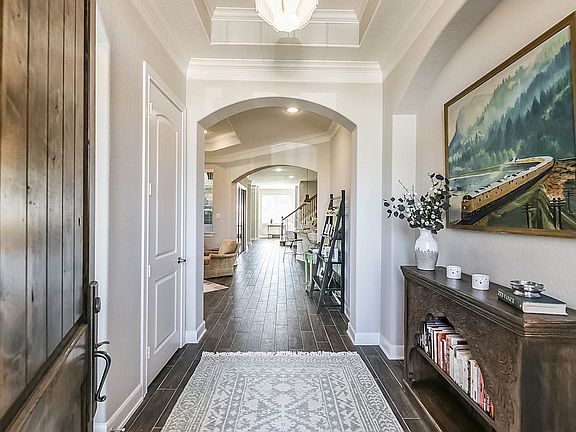 3rd image of 2018 Edgemont Pl