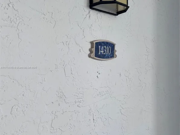3215 NE 184th St APT 14310, Aventura, FL 33160