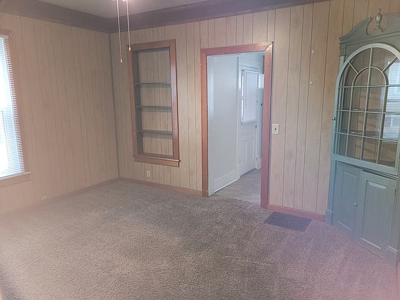 3rd image of 1147 N C St