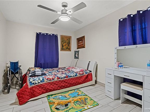 4th image of 717 Nora Cir