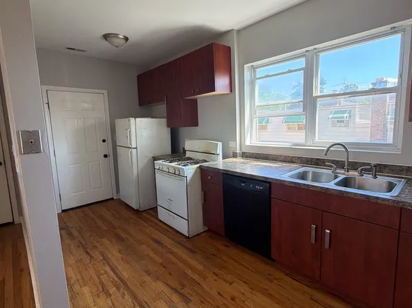 9124 S Dauphin Ave APT 2W, Chicago, IL 60619