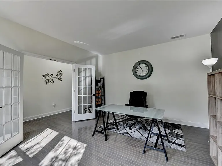 1640 Primrose Park Rd — Photo 9
