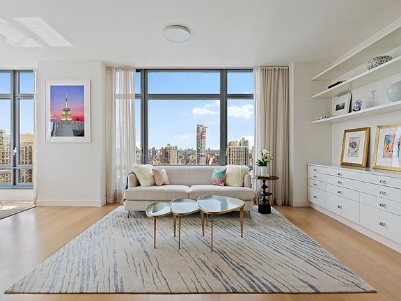 3rd image of 450 E 83rd St APT 26D