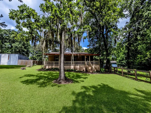 17 Pine Wood Dr, Huntsville, TX 77320