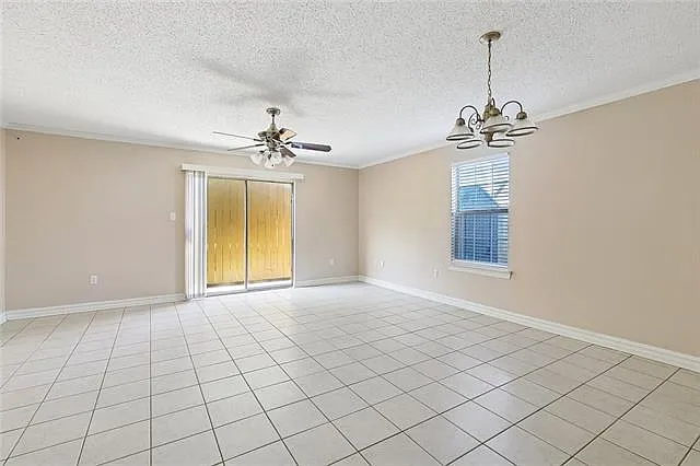 3 bed, 2.0 bath, 1365 sqft, $1,650 — Photo 4