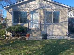 2642 Grove St, Blue Island, IL 60406