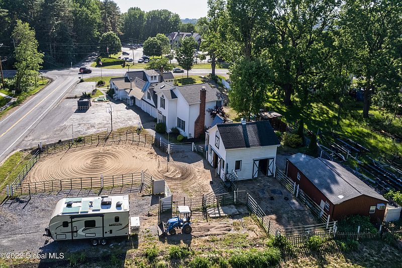 4th image of 503 Union Avenue