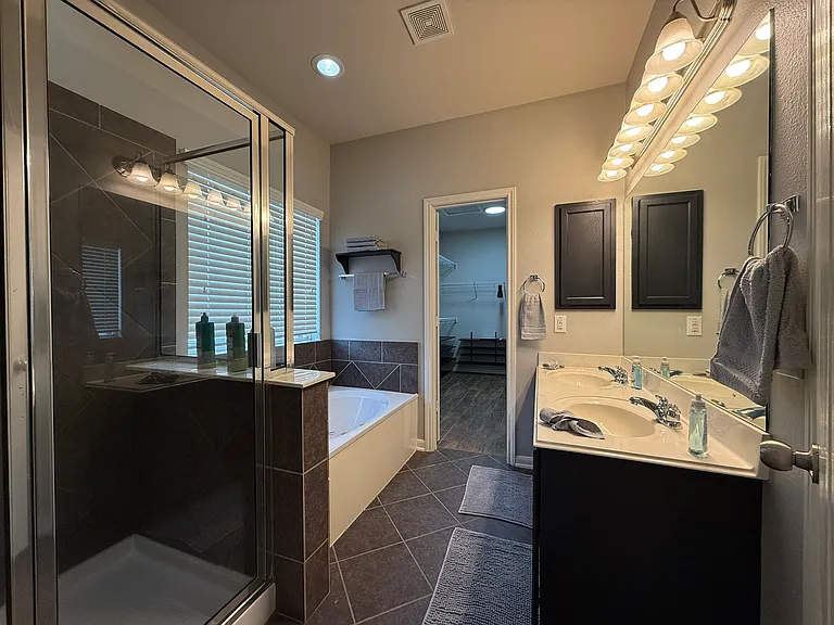 5639 Southern Knl — Photo 100