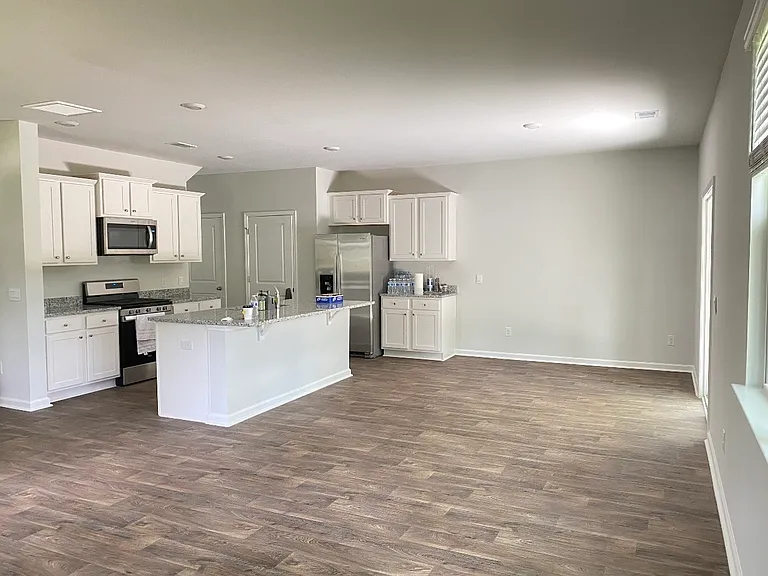 861 Kirby Ct — Photo 5
