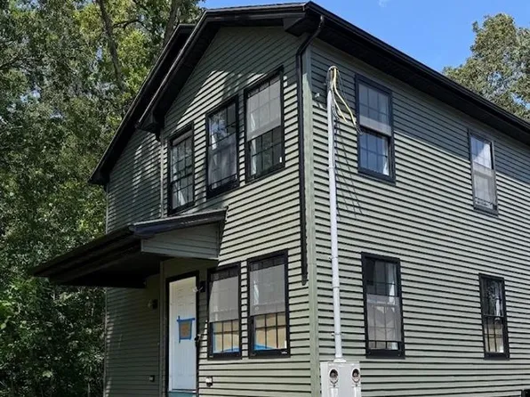 24 Perrin Rd, Providence, RI 02909