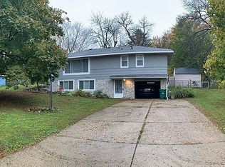 13804 Scott St, Burnsville, MN 55337